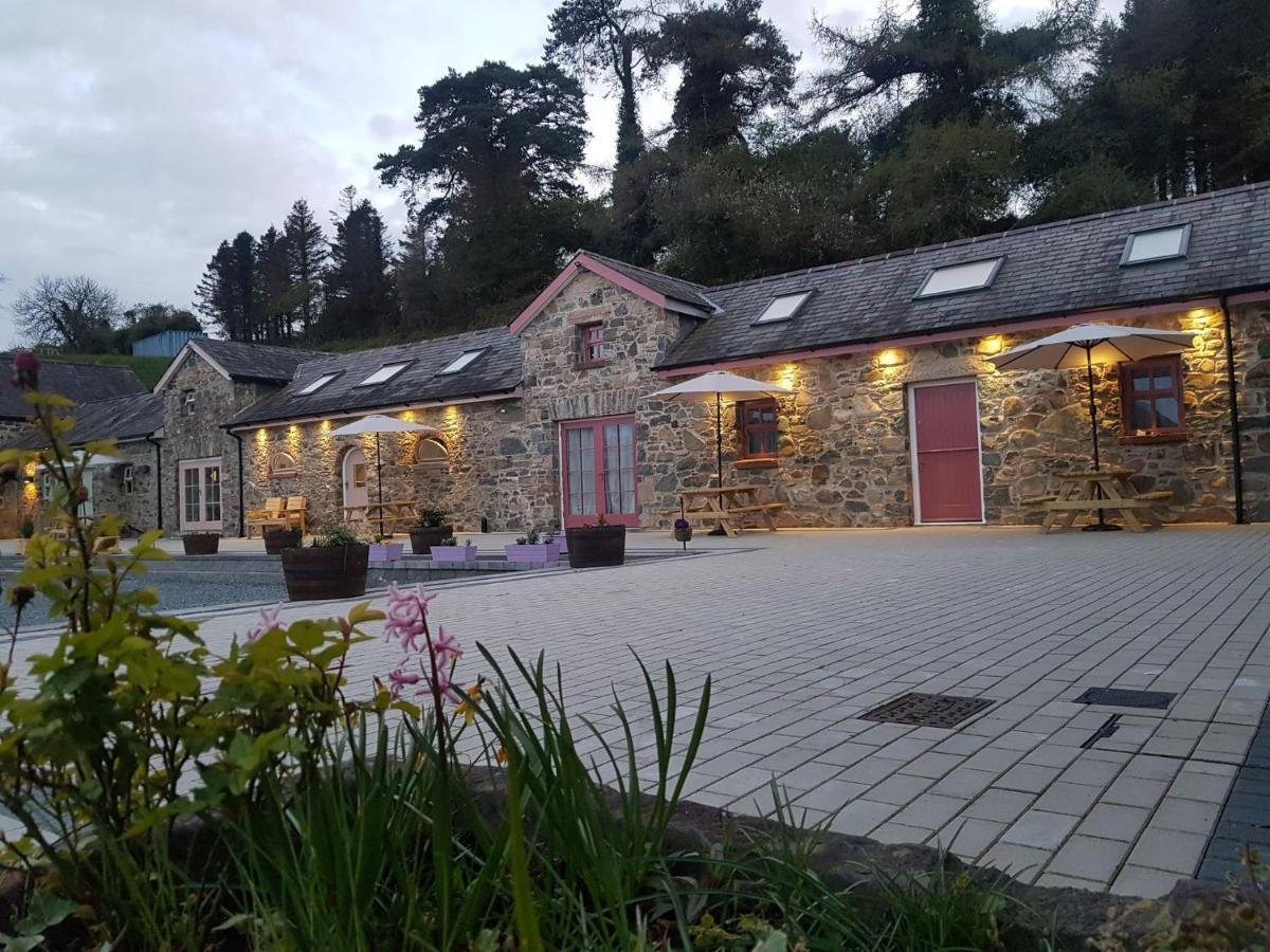 Magical 3-Bed Stone Built Cottage - Sleeps 6 Ballynahinch Exterior photo